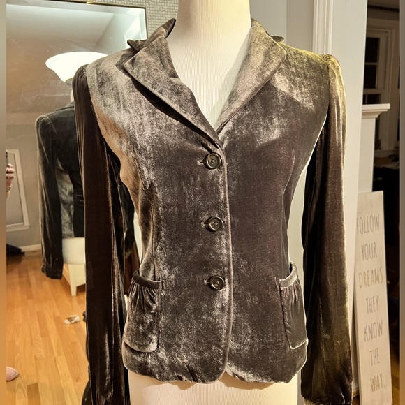 Tahari Jackets & Blazers - Tahari. Velour dark charcoal blazer. Size XS